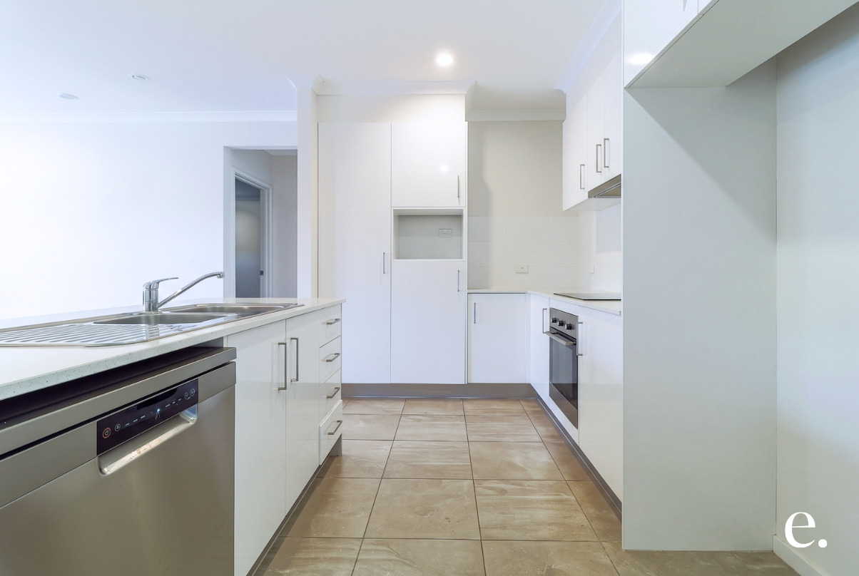 1 Clover Crescent, Boyne Island - Thumbnail 5