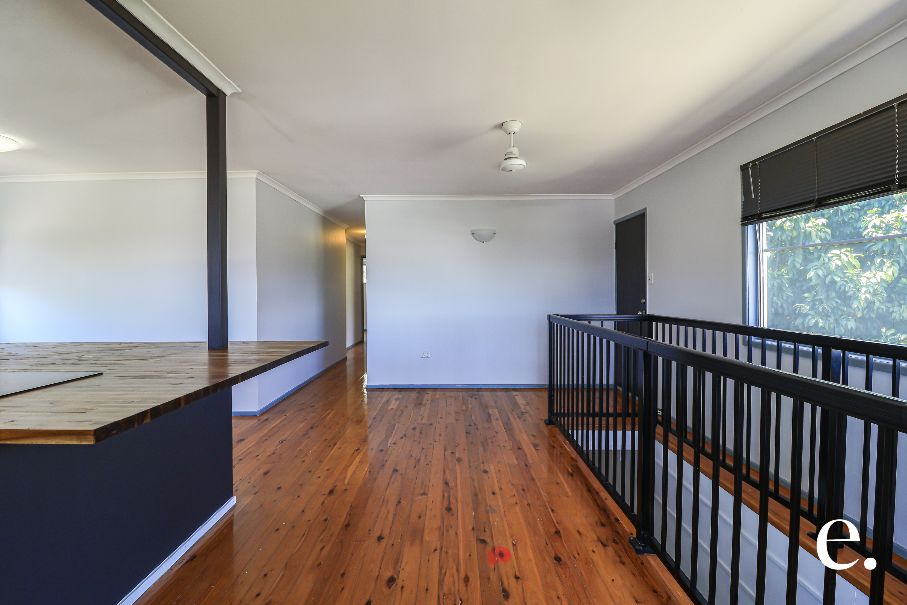6 Patrick Street, West Gladstone - Thumbnail 8