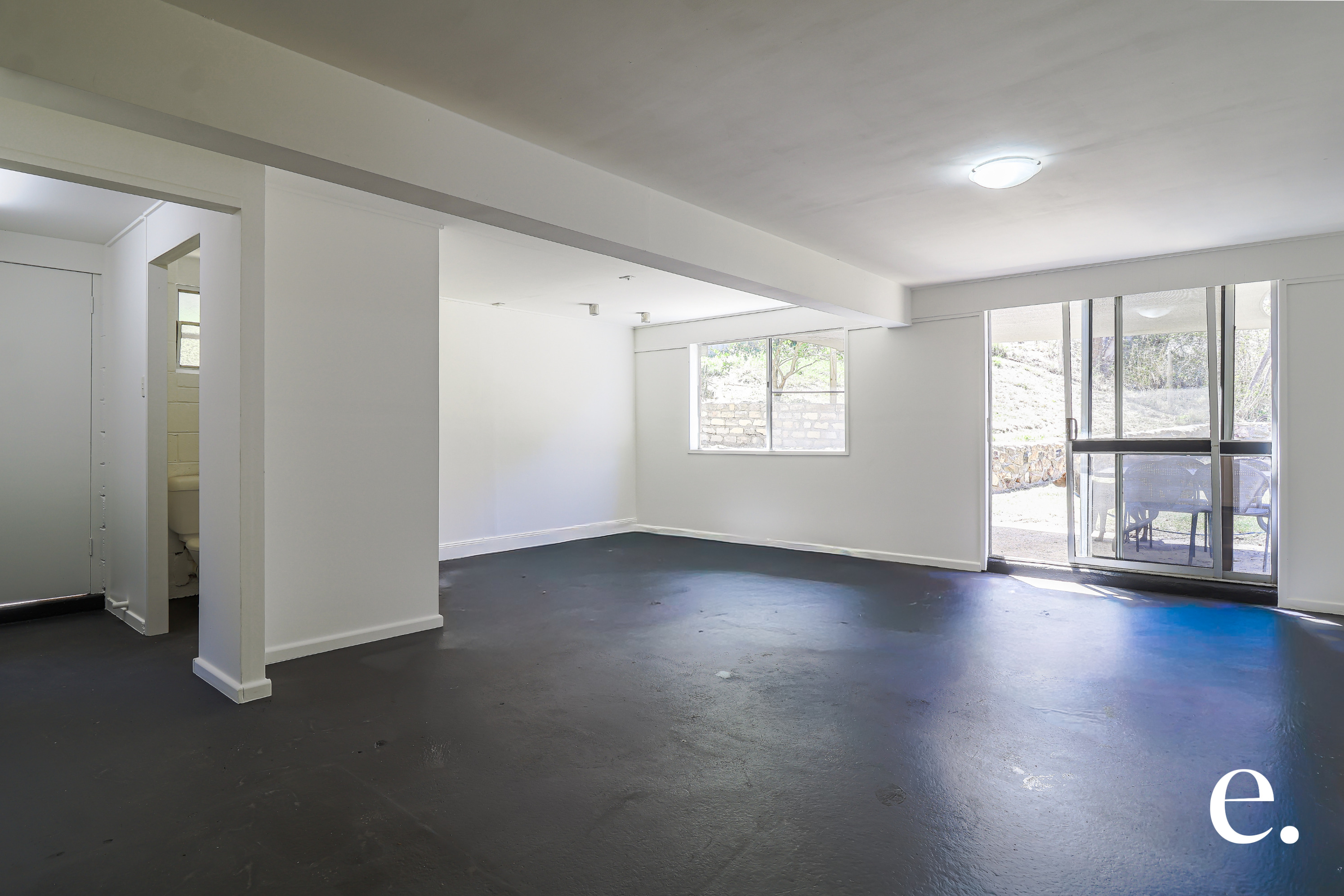 6 Patrick Street, West Gladstone - Thumbnail 4