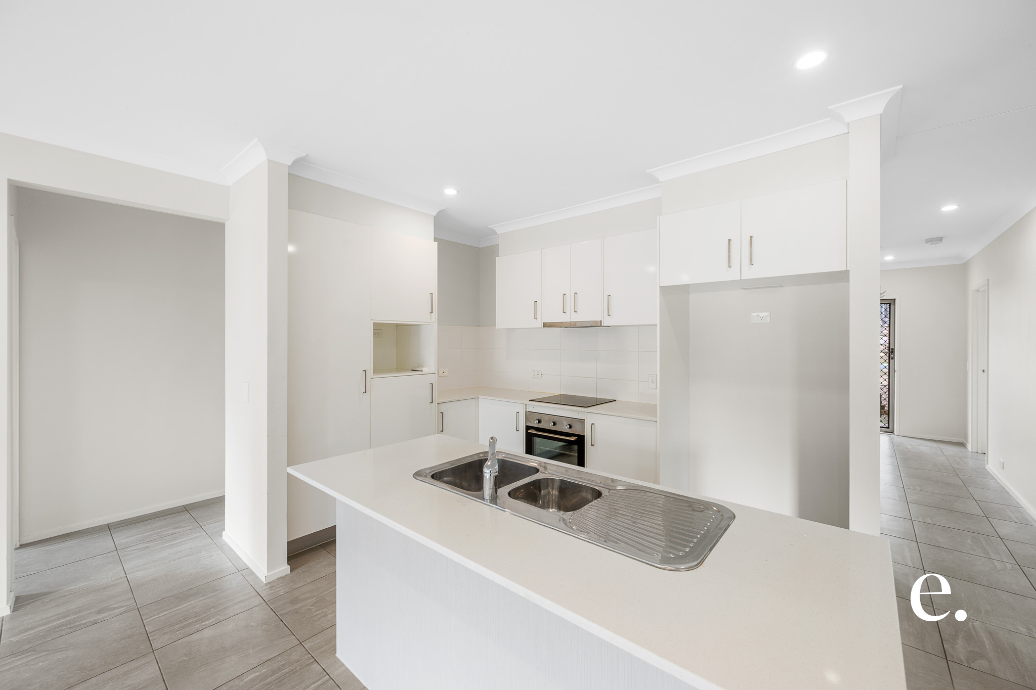 1 Clover Crescent, Boyne Island - Thumbnail 4