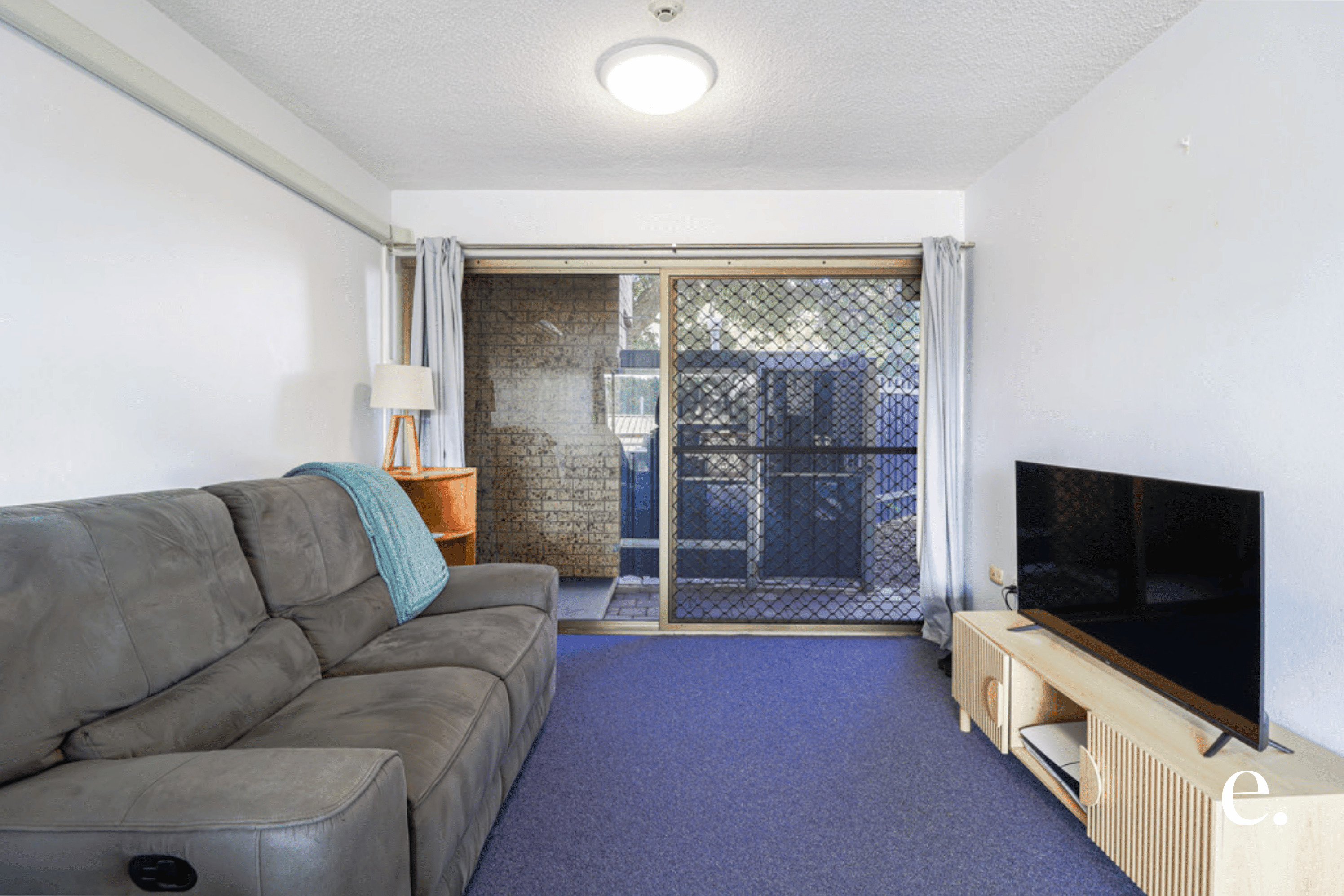 6/7 Kent Street, West Gladstone - Thumbnail 3