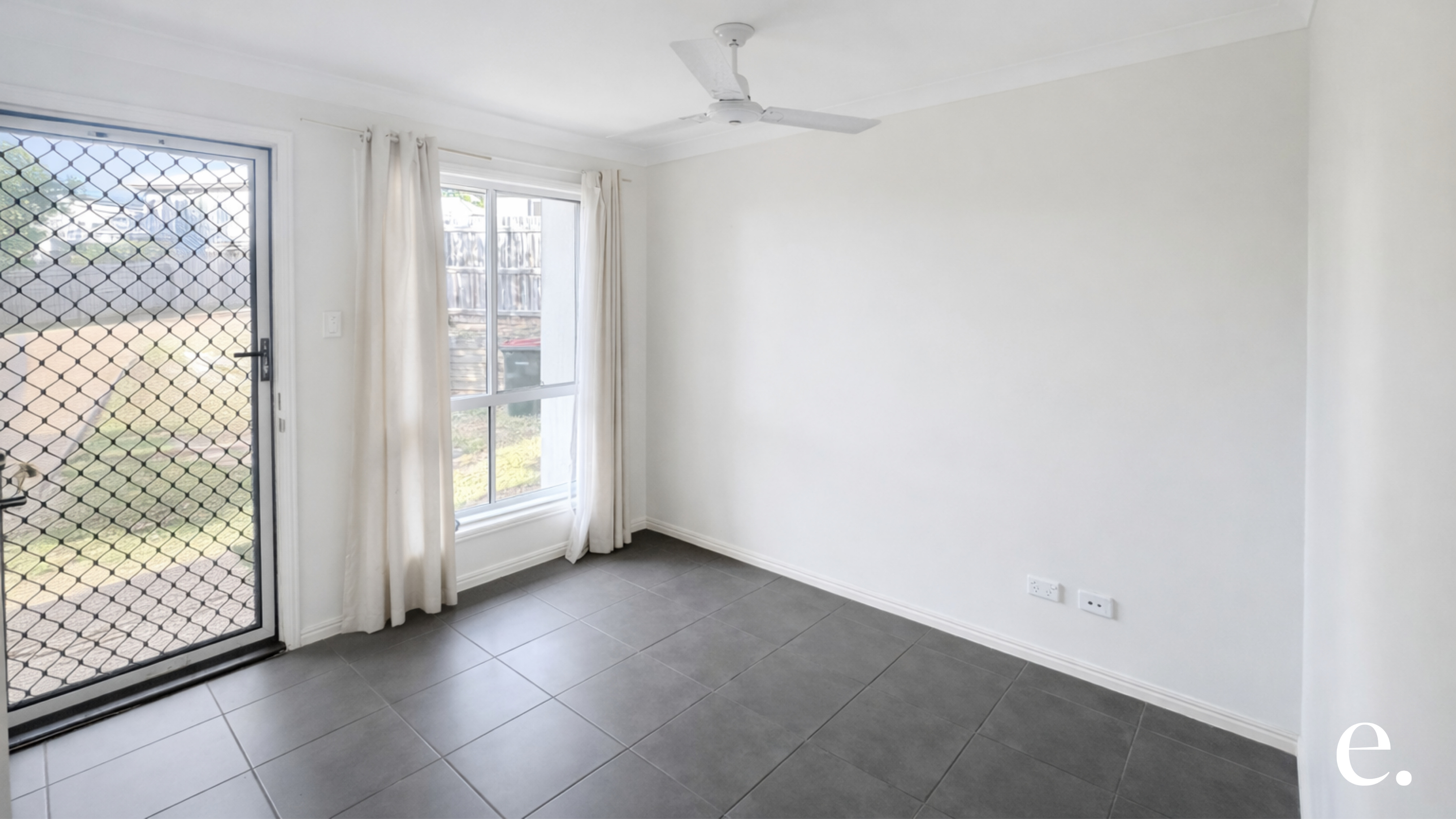 11 Stewart Street, West Gladstone - Thumbnail 8