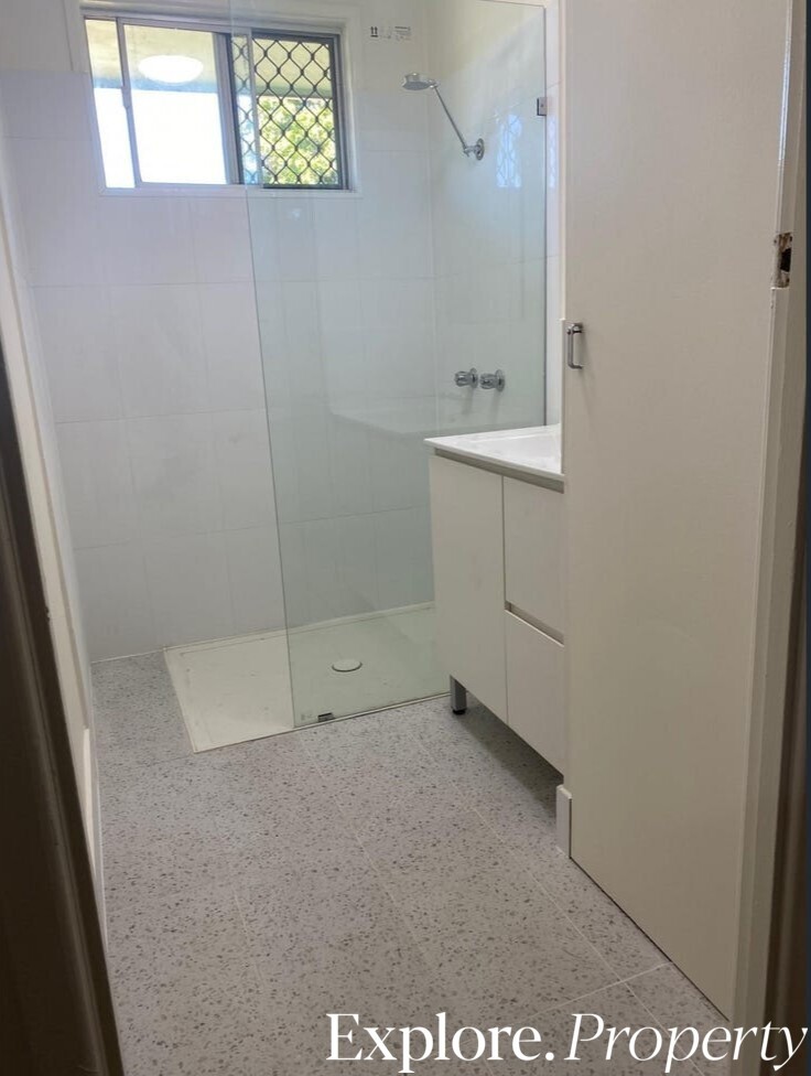 23 Leslie Street, Sarina - Thumbnail 4
