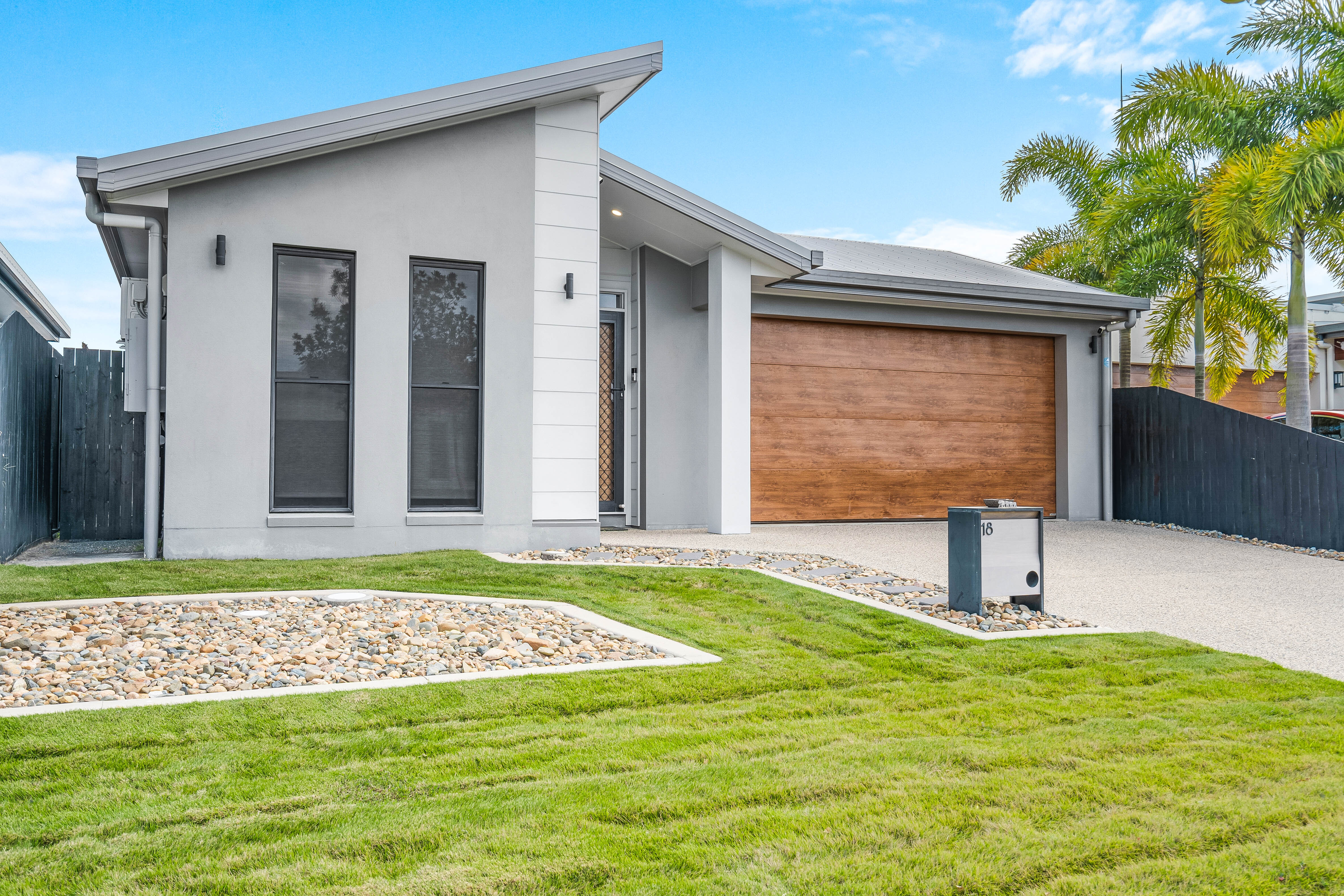 18 Beachwood Circuit, Bakers Creek - Image 1
