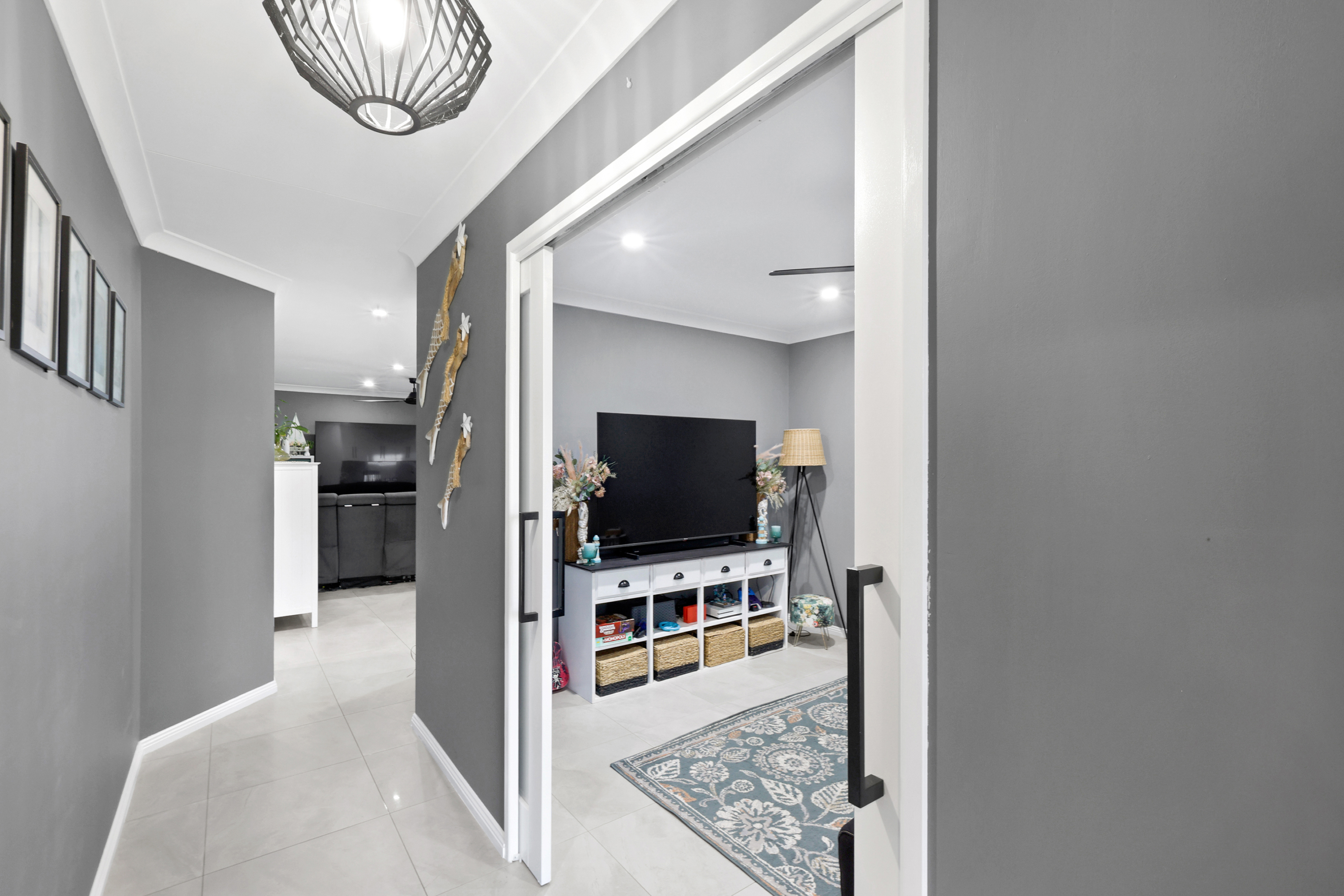 6 Leura Court, Glenella - Thumbnail 7