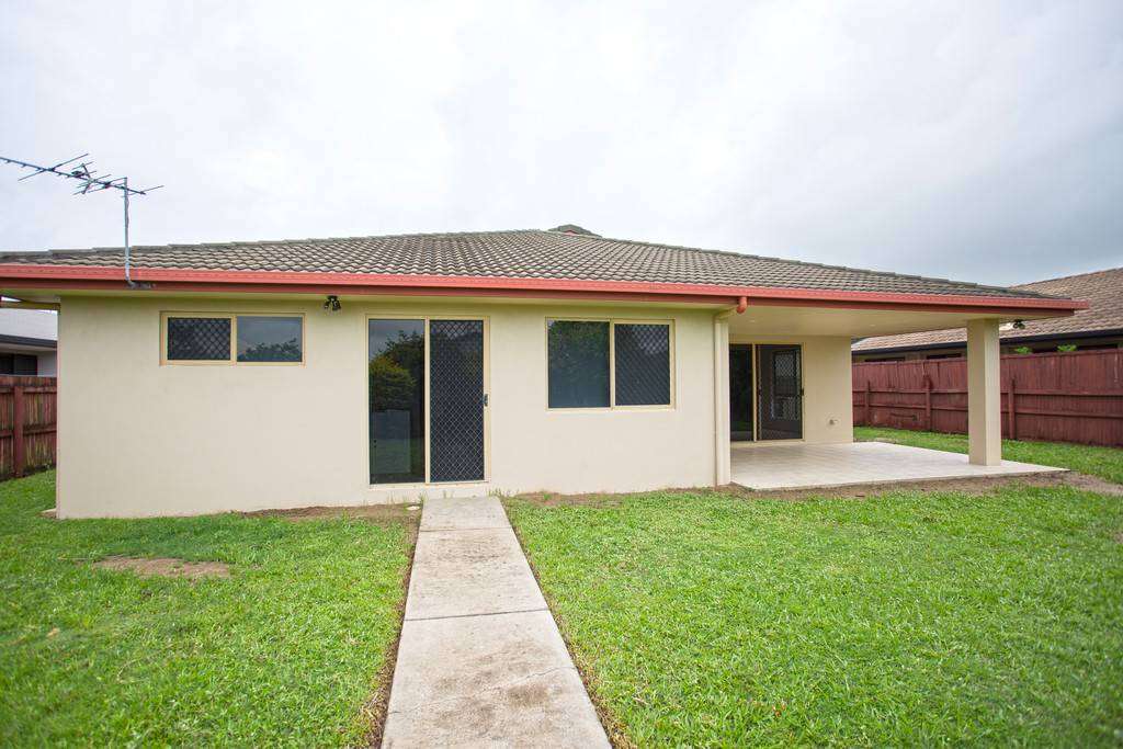 Photo 19 of 18 Victor Avenue, Glenella
