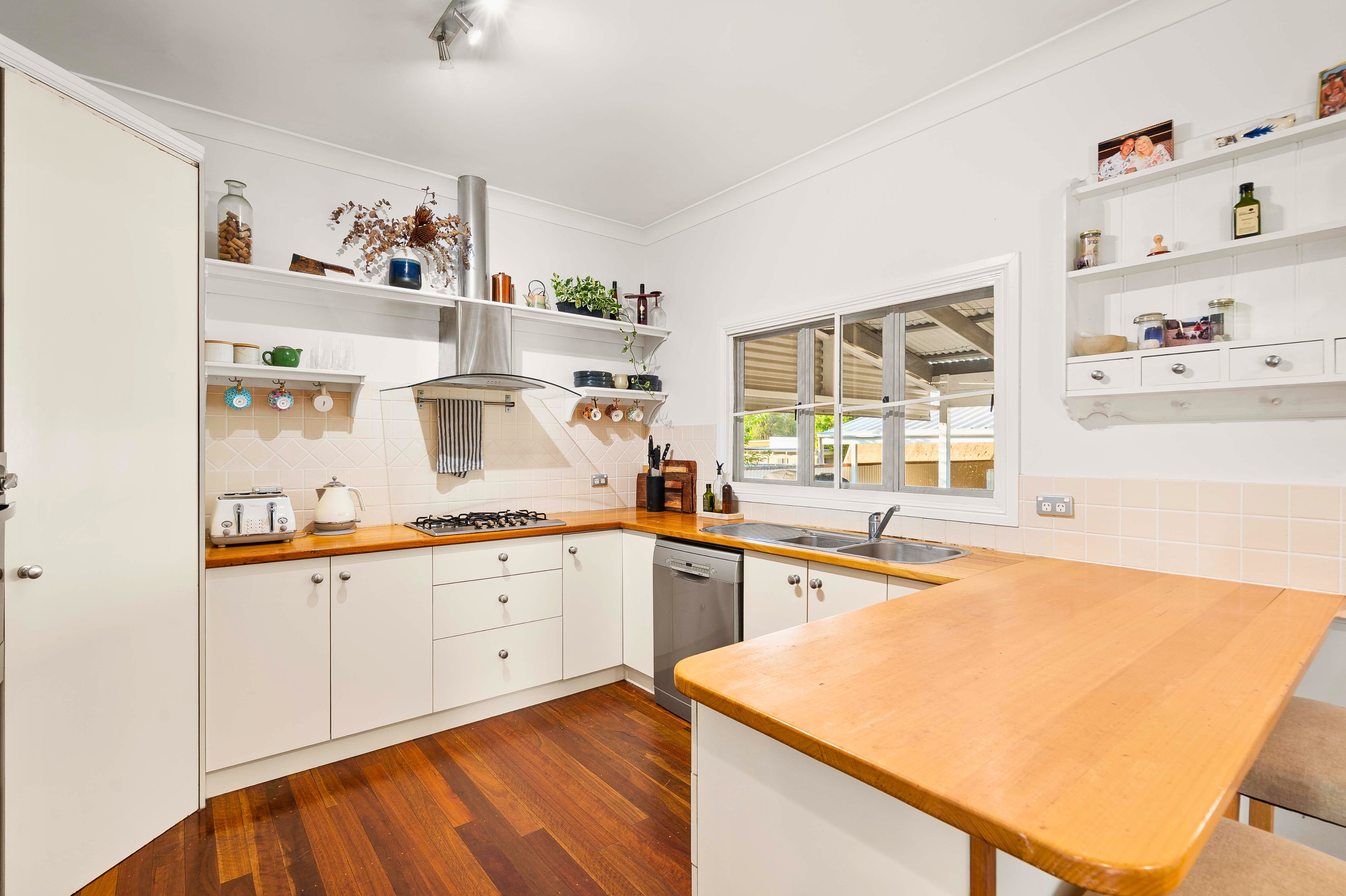 8 Quail Street, Slade Point - Thumbnail 4