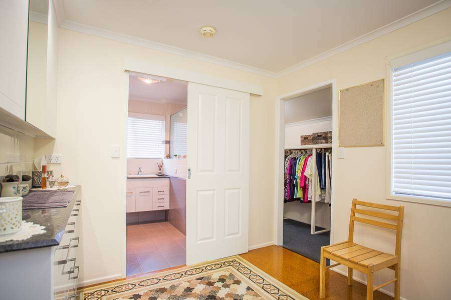 Photo 11 of 5 Ramsay Court, Beaconsfield