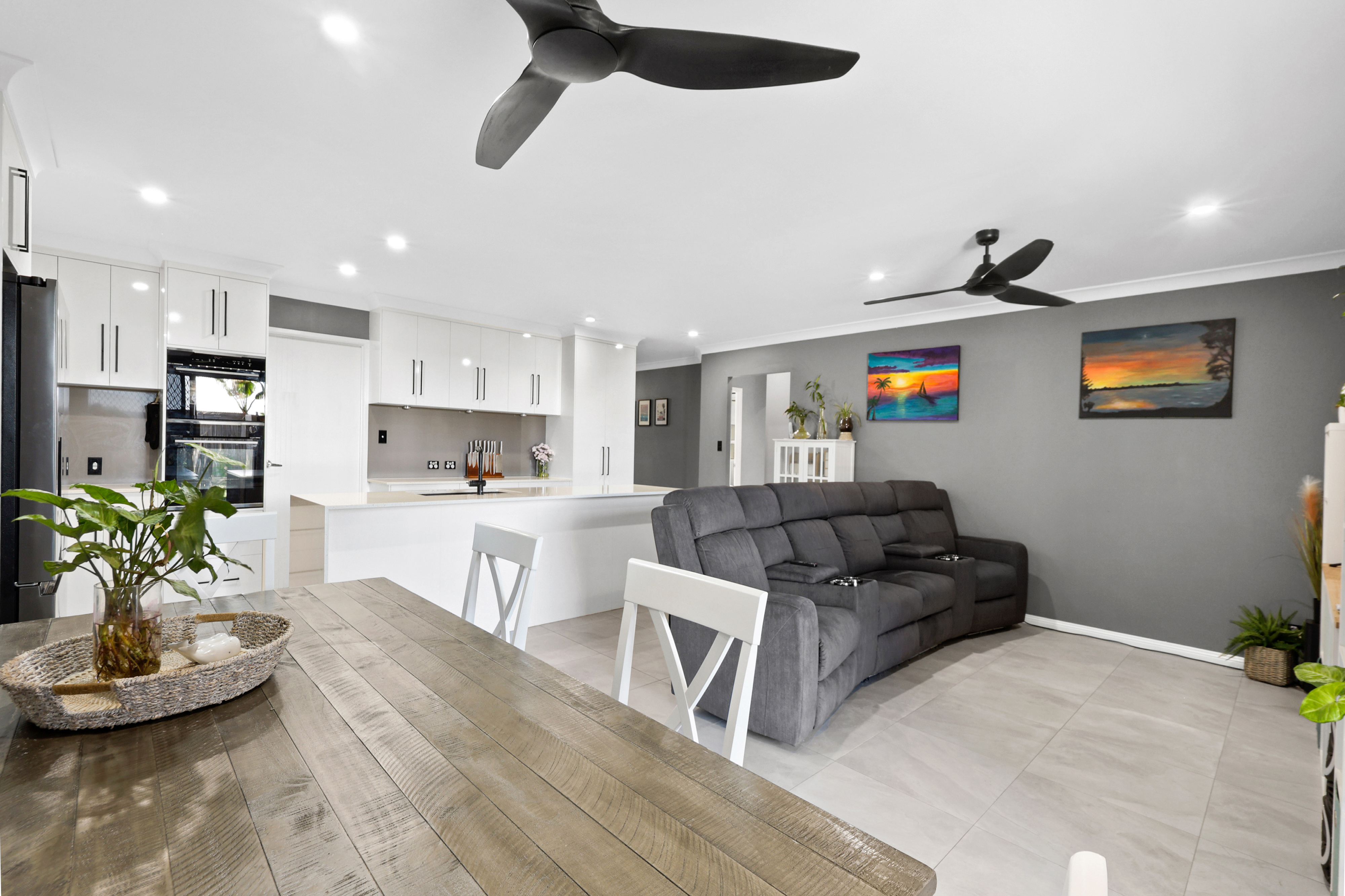 6 Leura Court, Glenella - Thumbnail 4