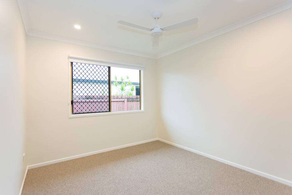 Photo 13 of 18 Victor Avenue, Glenella