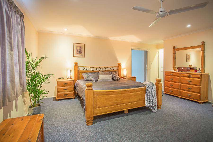 Photo 8 of 5 Ramsay Court, Beaconsfield
