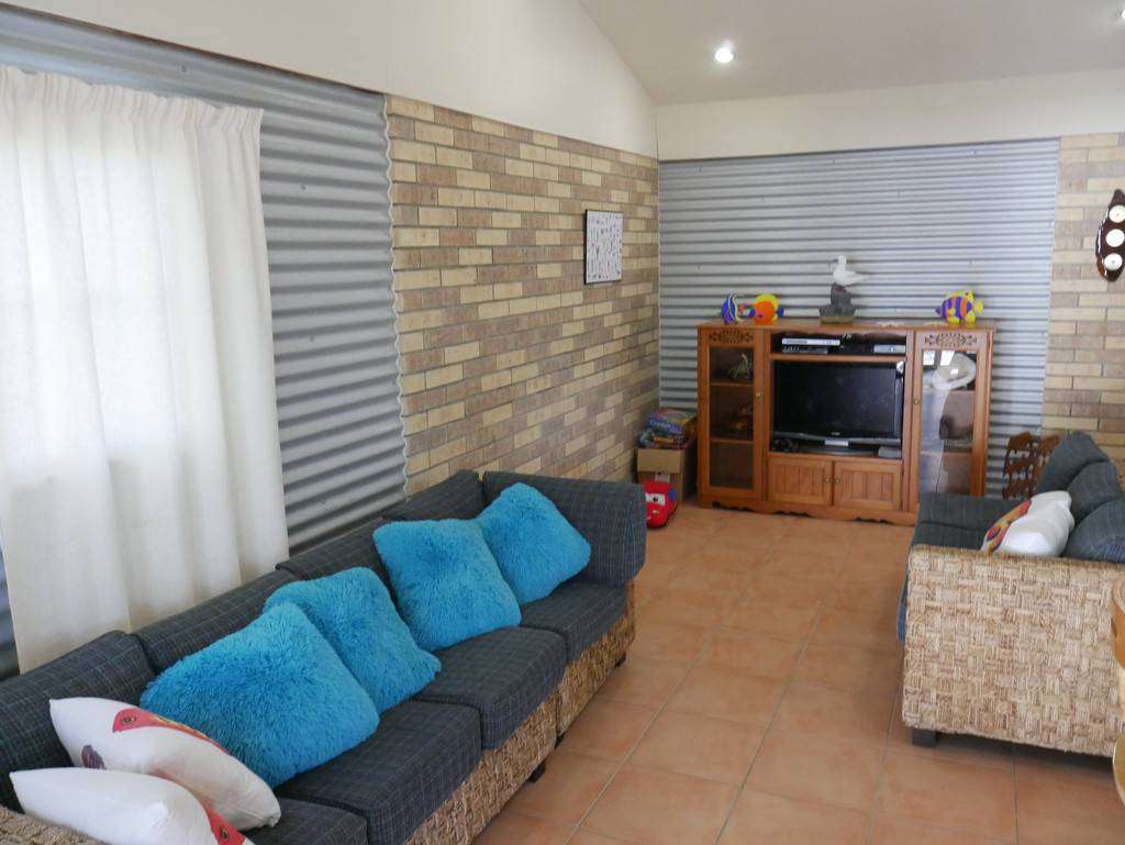 90 Colonial Drive, Clairview - Thumbnail 8