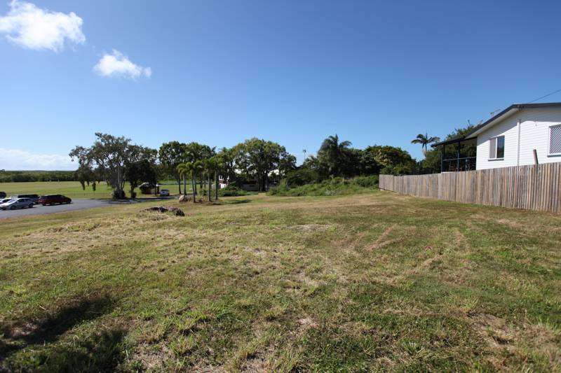 Photo 7 of 28 Quarry Street, North Mackay