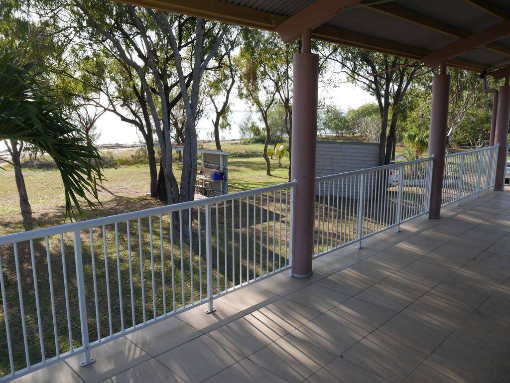 90 Colonial Drive, Clairview - Thumbnail 3