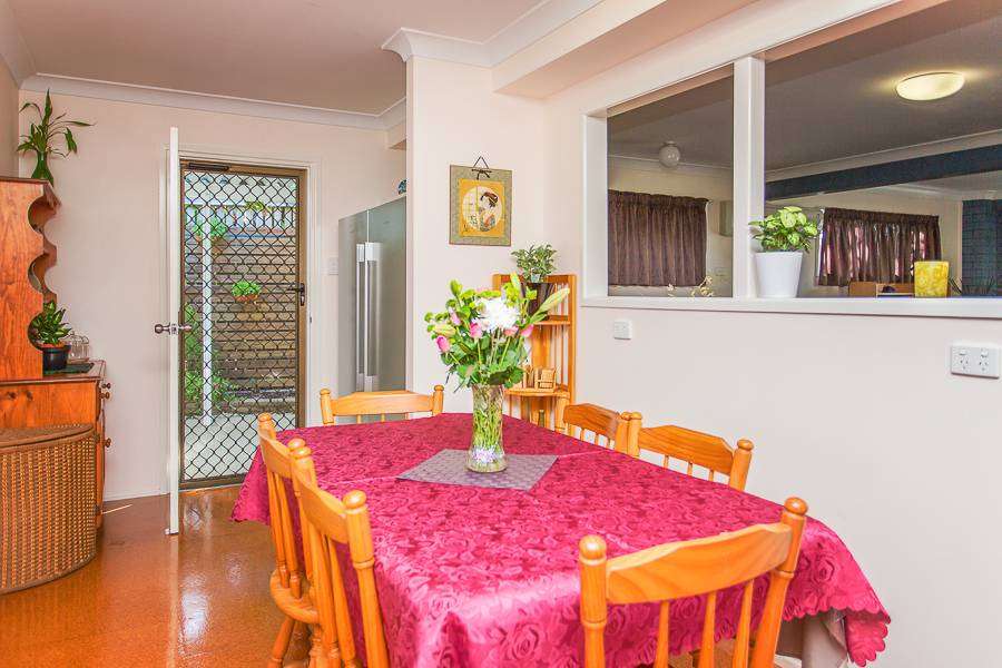 Photo 5 of 5 Ramsay Court, Beaconsfield
