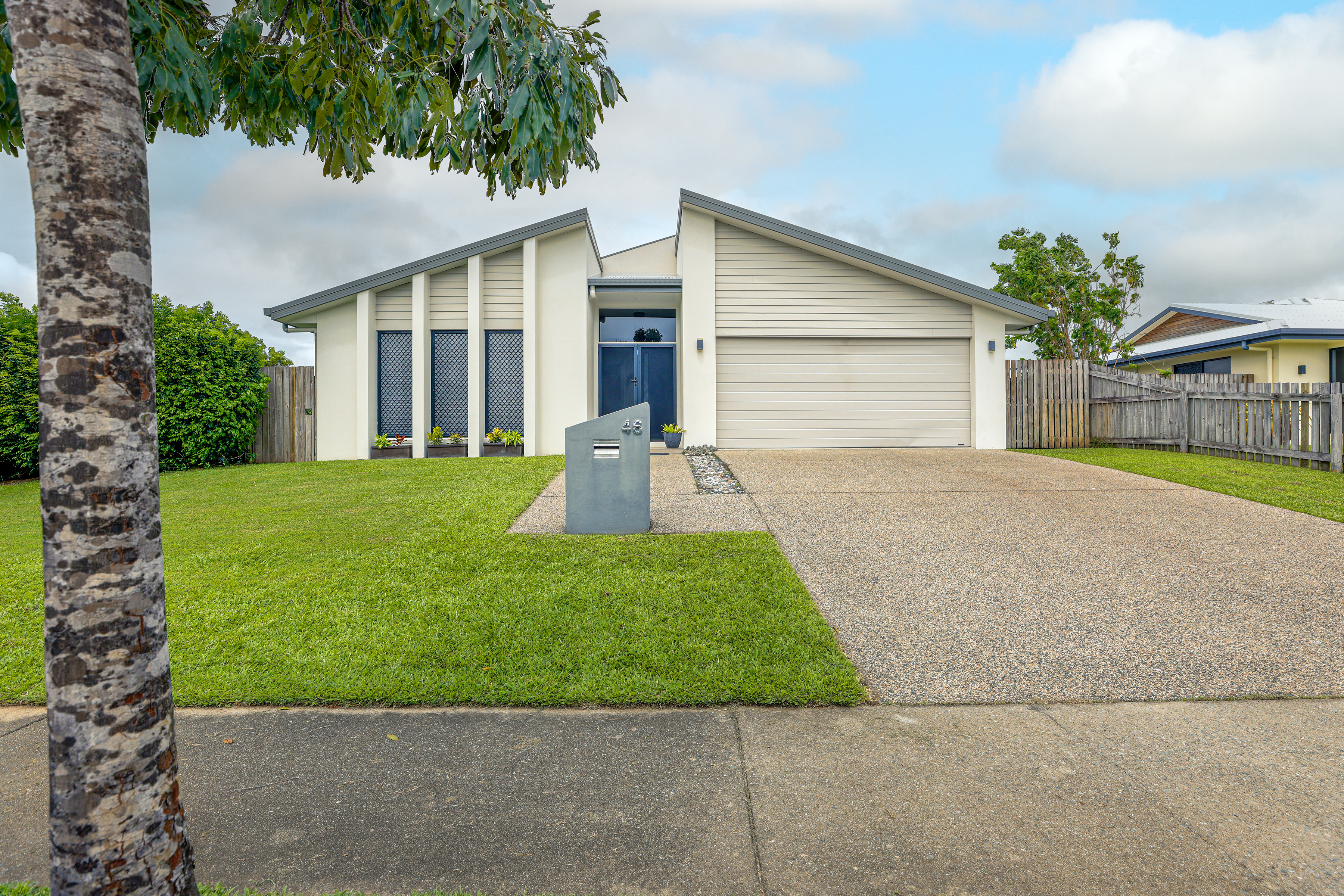 46 Gingham Street, Glenella - Thumbnail 2