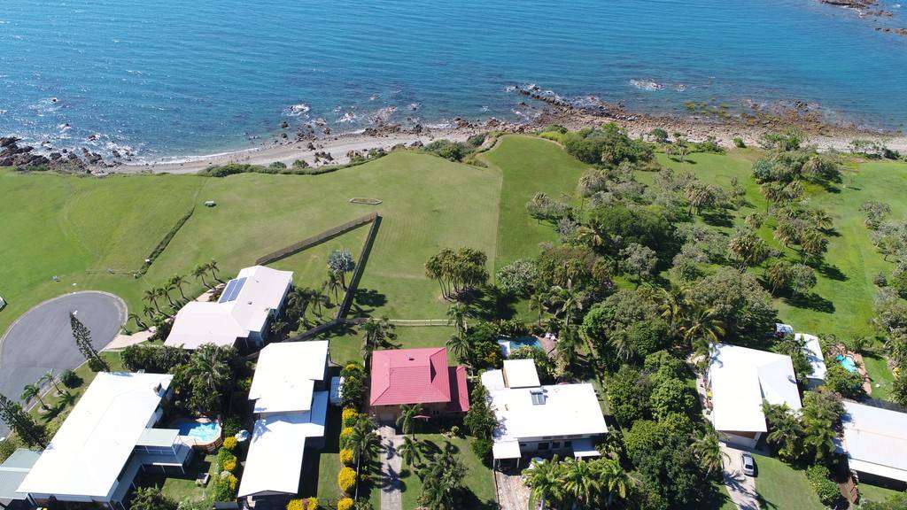 16 Silver Street, Grasstree Beach - Thumbnail 2