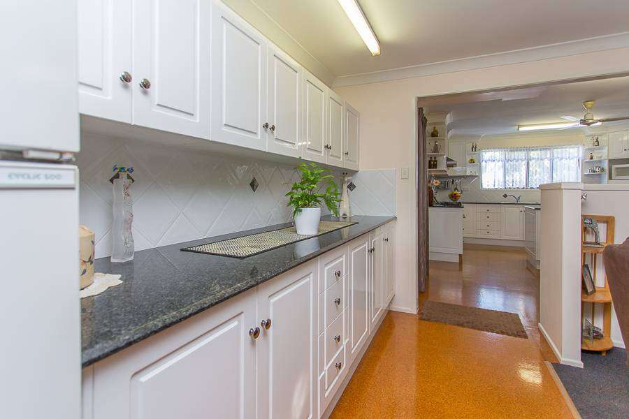 Photo 9 of 5 Ramsay Court, Beaconsfield