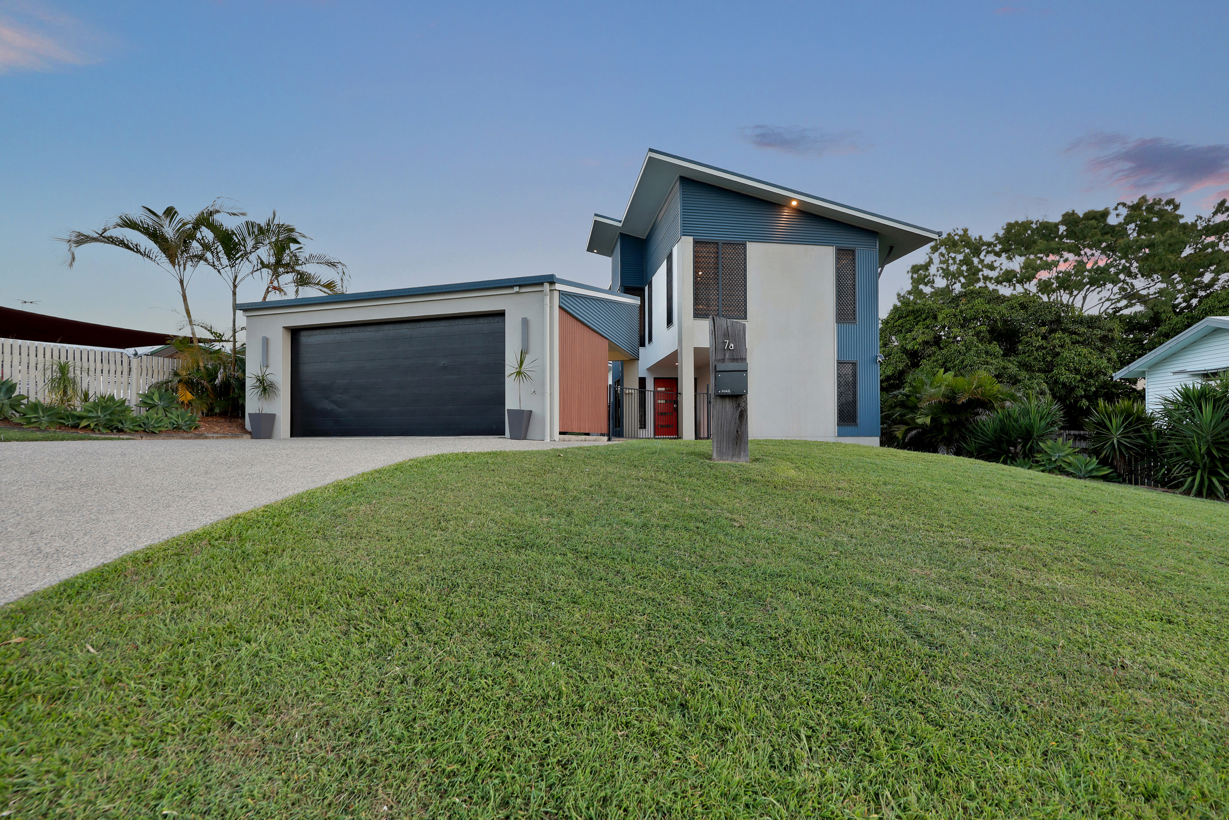7A Kinnon Street, Glenella - Thumbnail 2