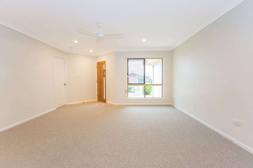 Photo 9 of 18 Victor Avenue, Glenella