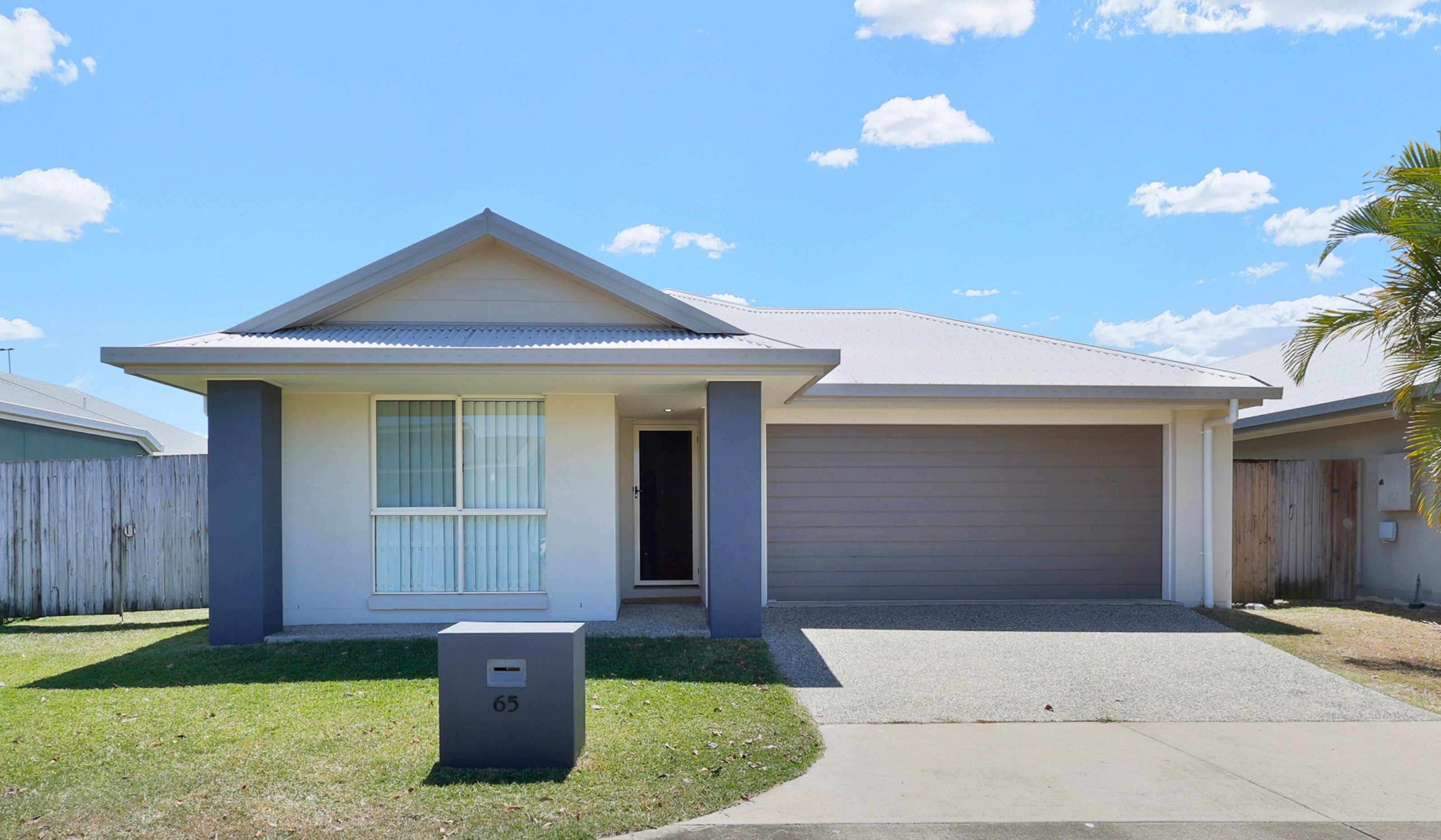 65 Scarborough Circuit, Blacks Beach - Image 1