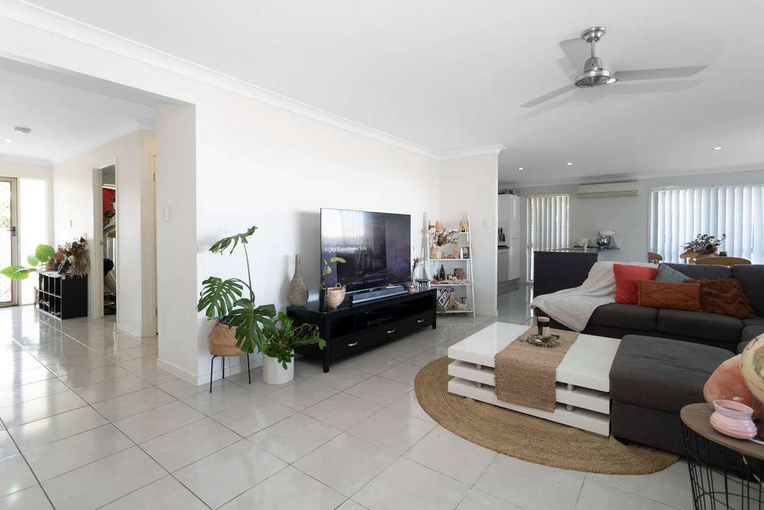 68 Dawson Boulevard, Rural View - Thumbnail 4