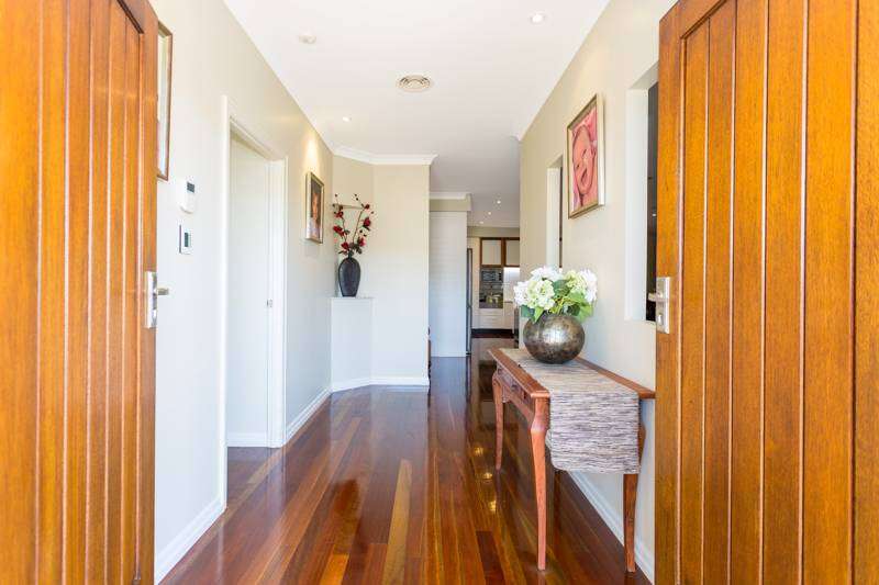 Photo 4 of 10 Coral Ridge Drive, Eimeo