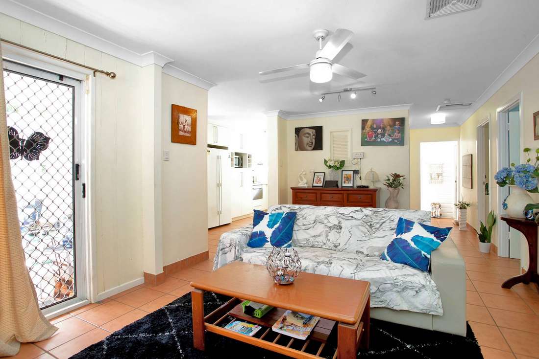 23 Lambert Road, Sarina - Thumbnail 3