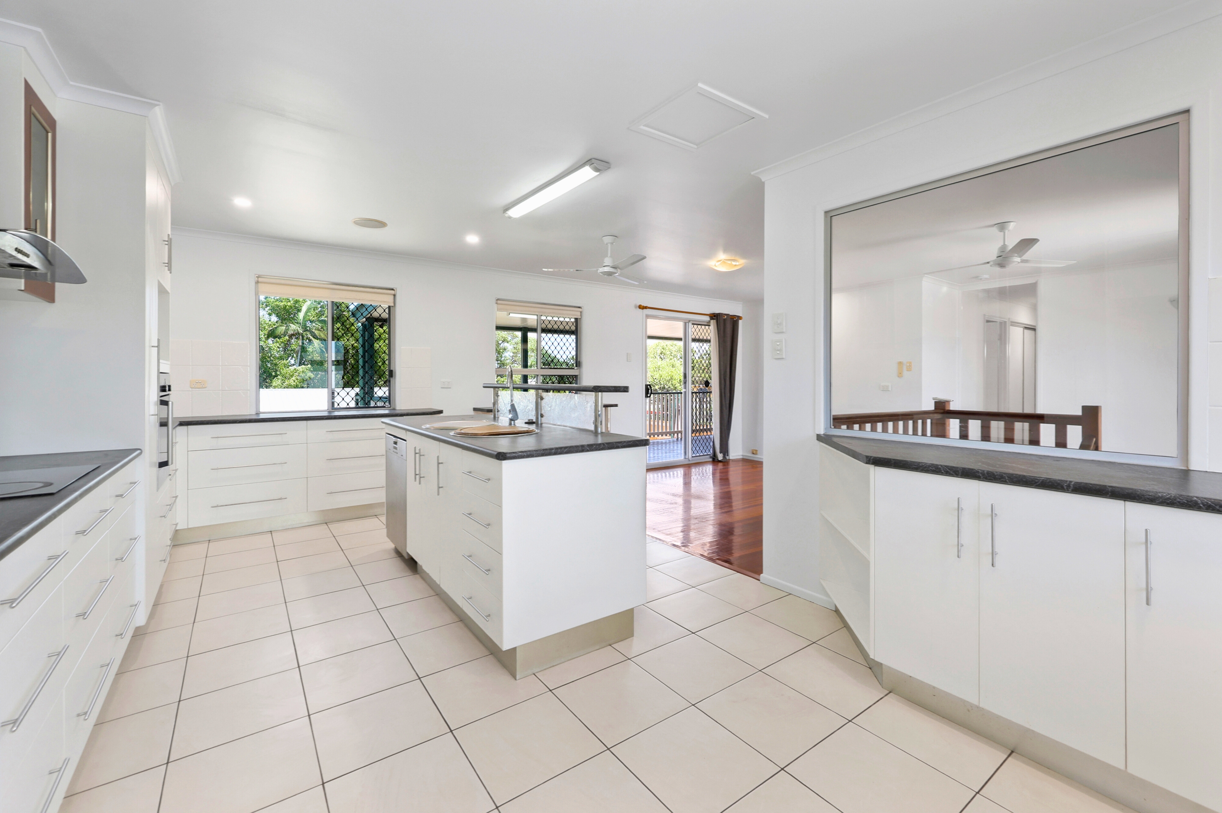 16 Barnfield Drive, Andergrove - Thumbnail 3