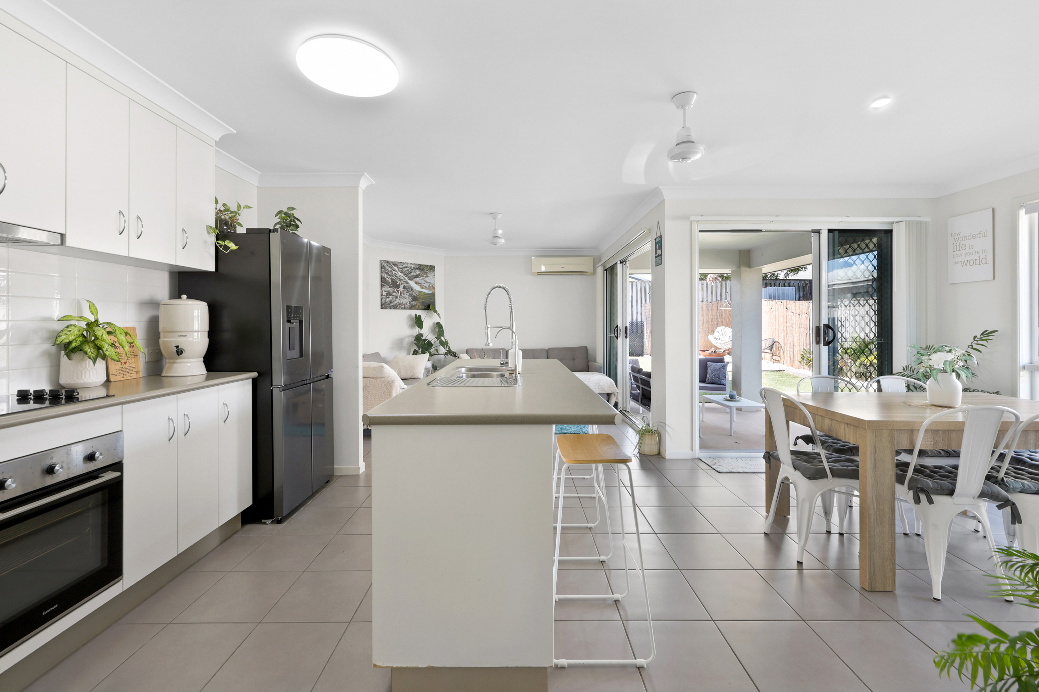 44 Newport Parade, Blacks Beach - Thumbnail 3