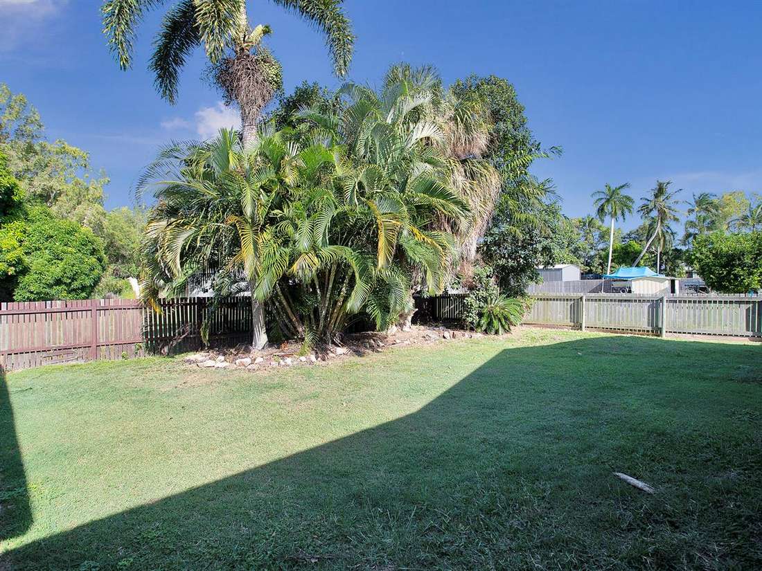 Property Sale at 1 & 2/98A Andergrove Road, ANDERGROVE QLD, 4740