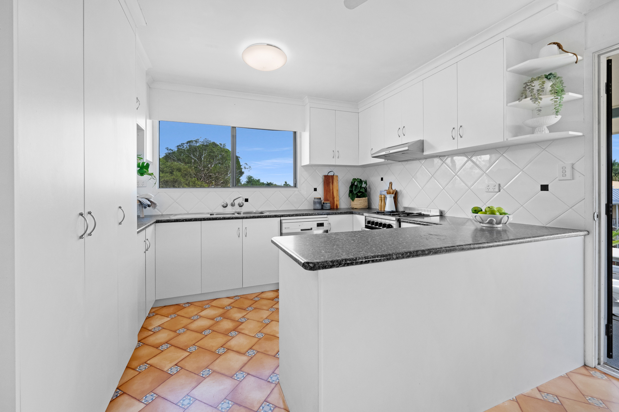 50 Nicklin Drive, Beaconsfield - Thumbnail 7