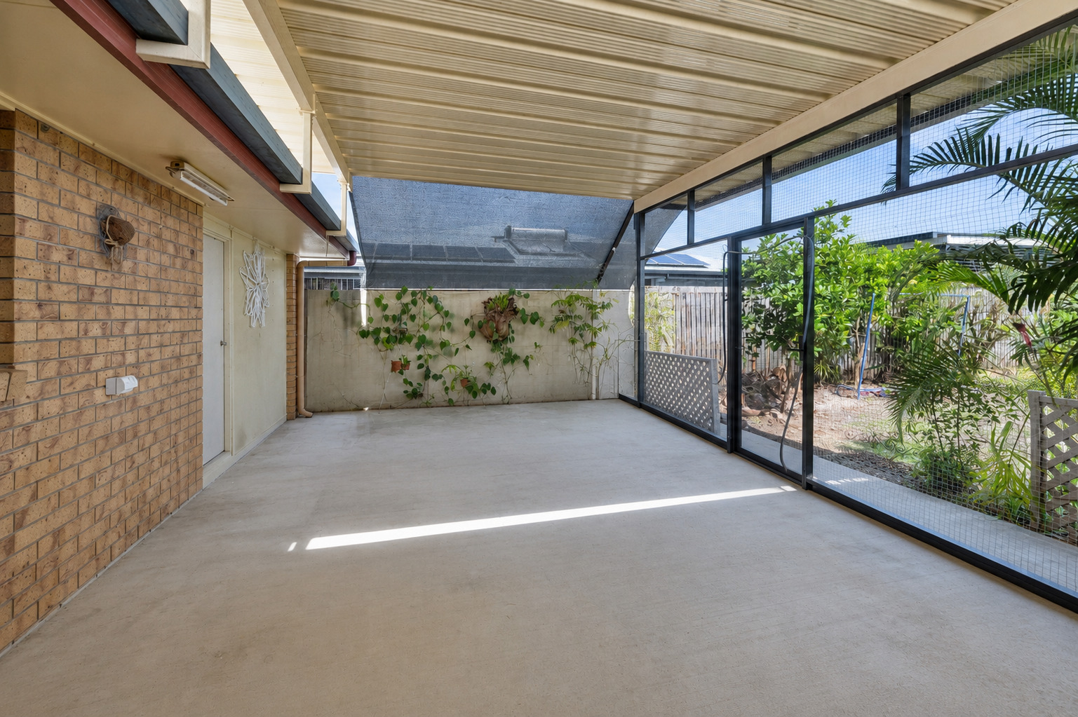 Photo 15 of 18 Culloden Place, Beaconsfield