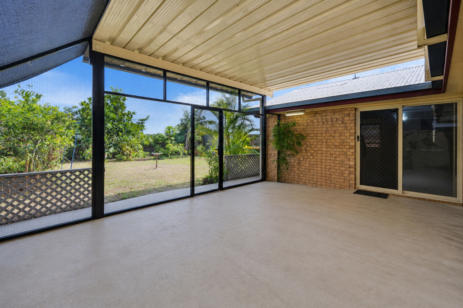 Photo 16 of 18 Culloden Place, Beaconsfield