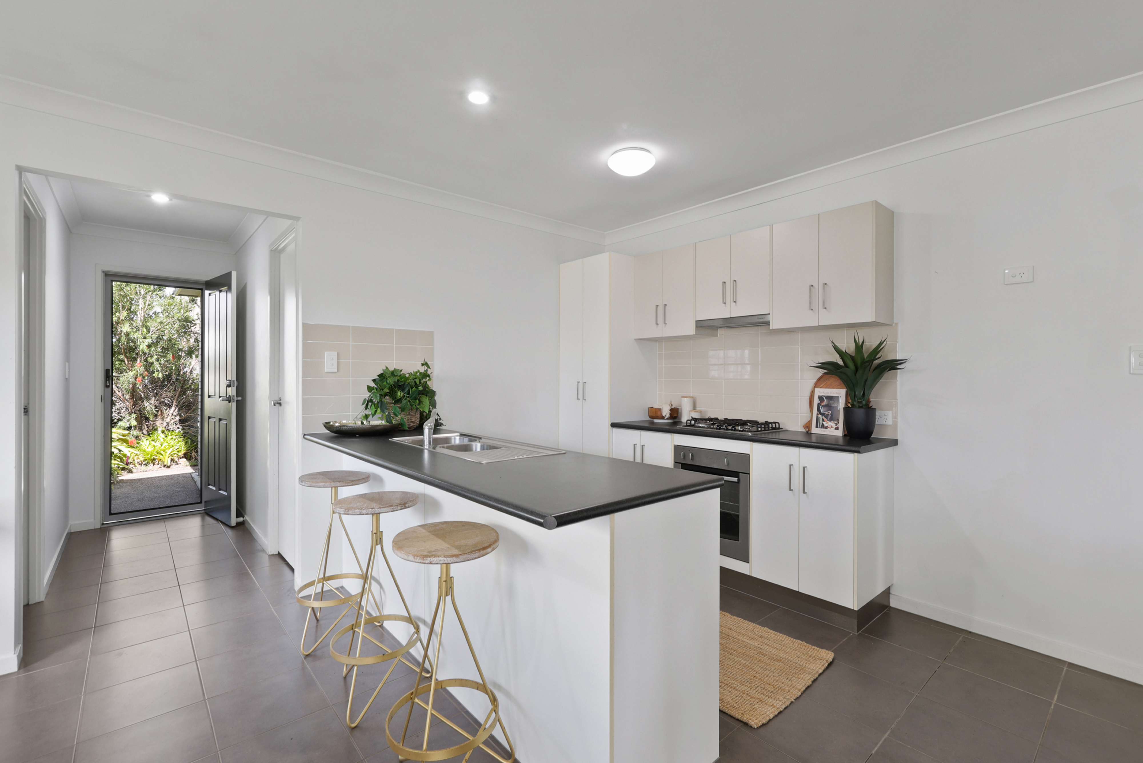 11 Cartledge Court, North Mackay - Thumbnail 4