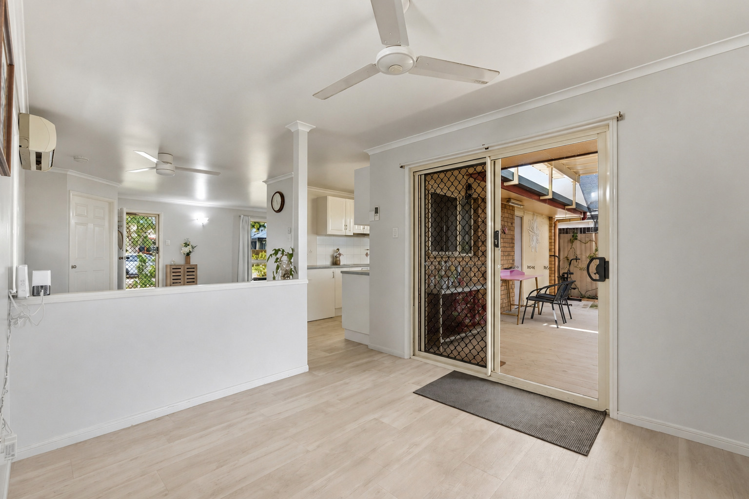 Photo 9 of 18 Culloden Place, Beaconsfield