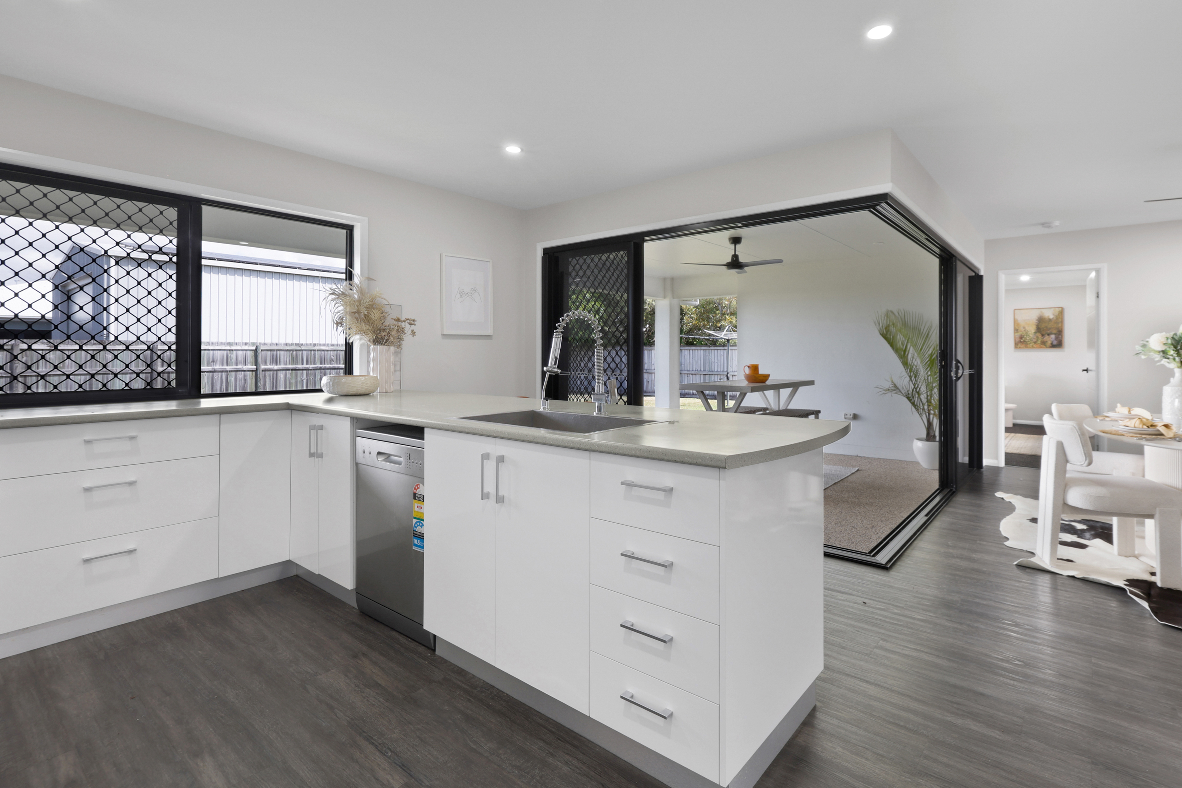 1 Kiber Place, Ooralea - Thumbnail 7