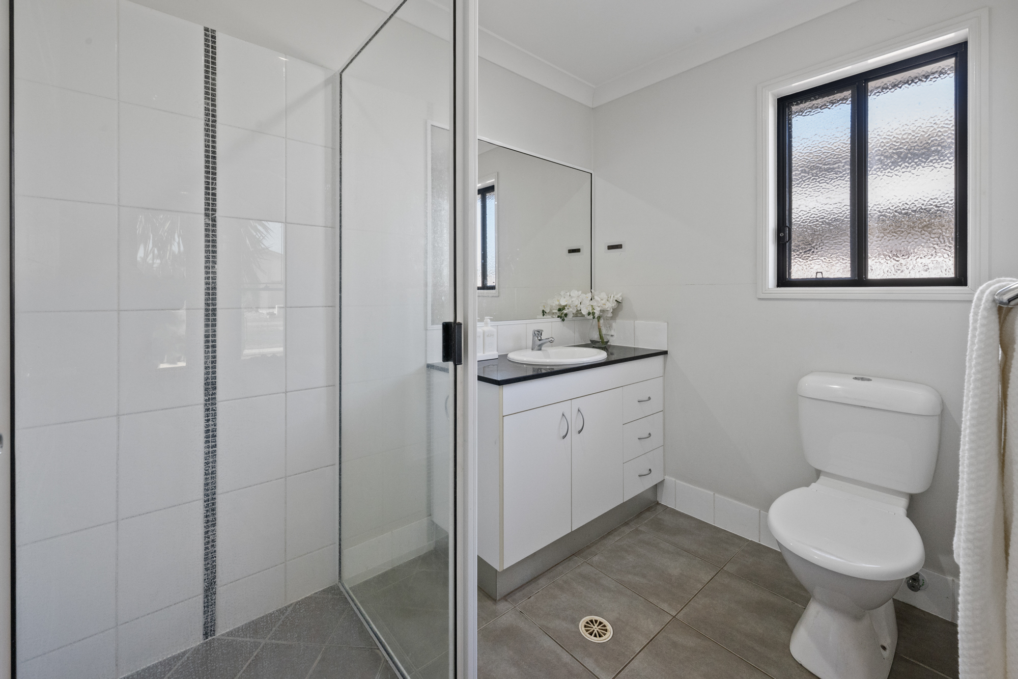 63 Whitehaven Drive, Blacks Beach - Thumbnail 5