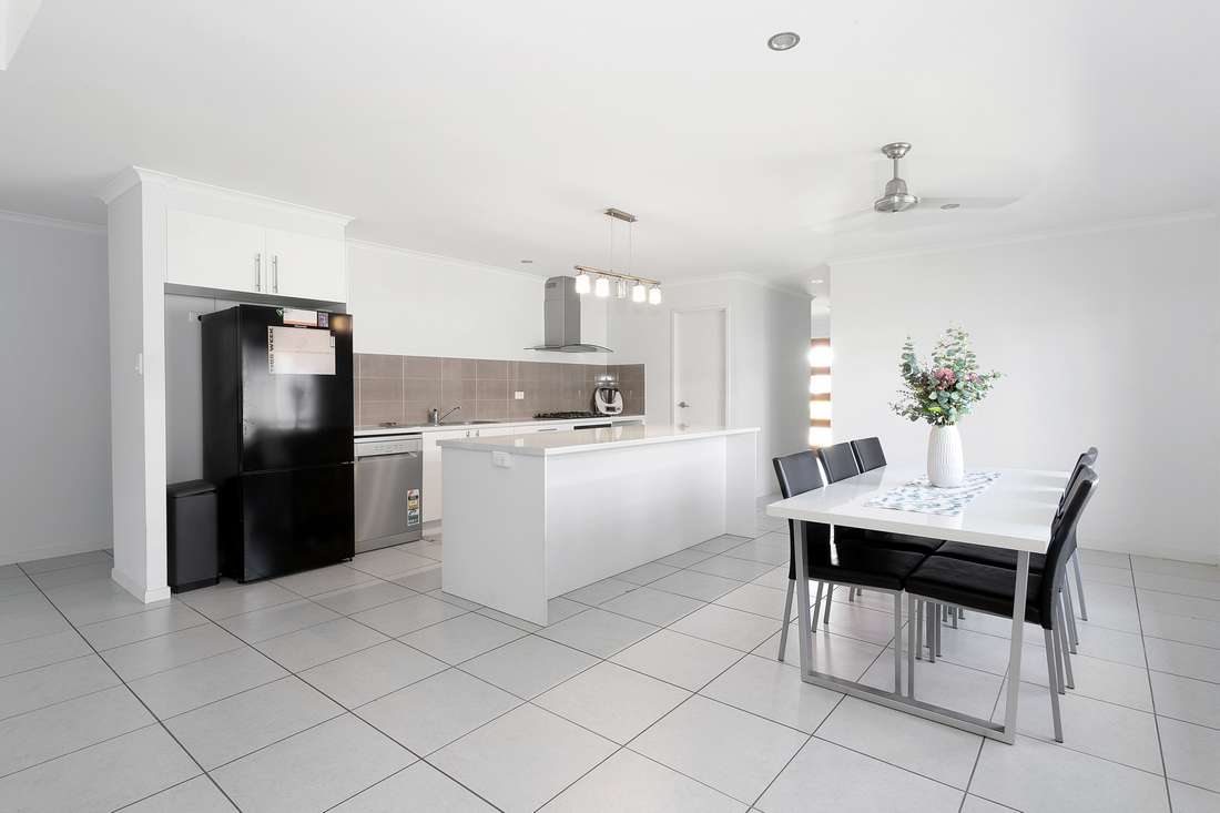 55 Phoenix Crescent