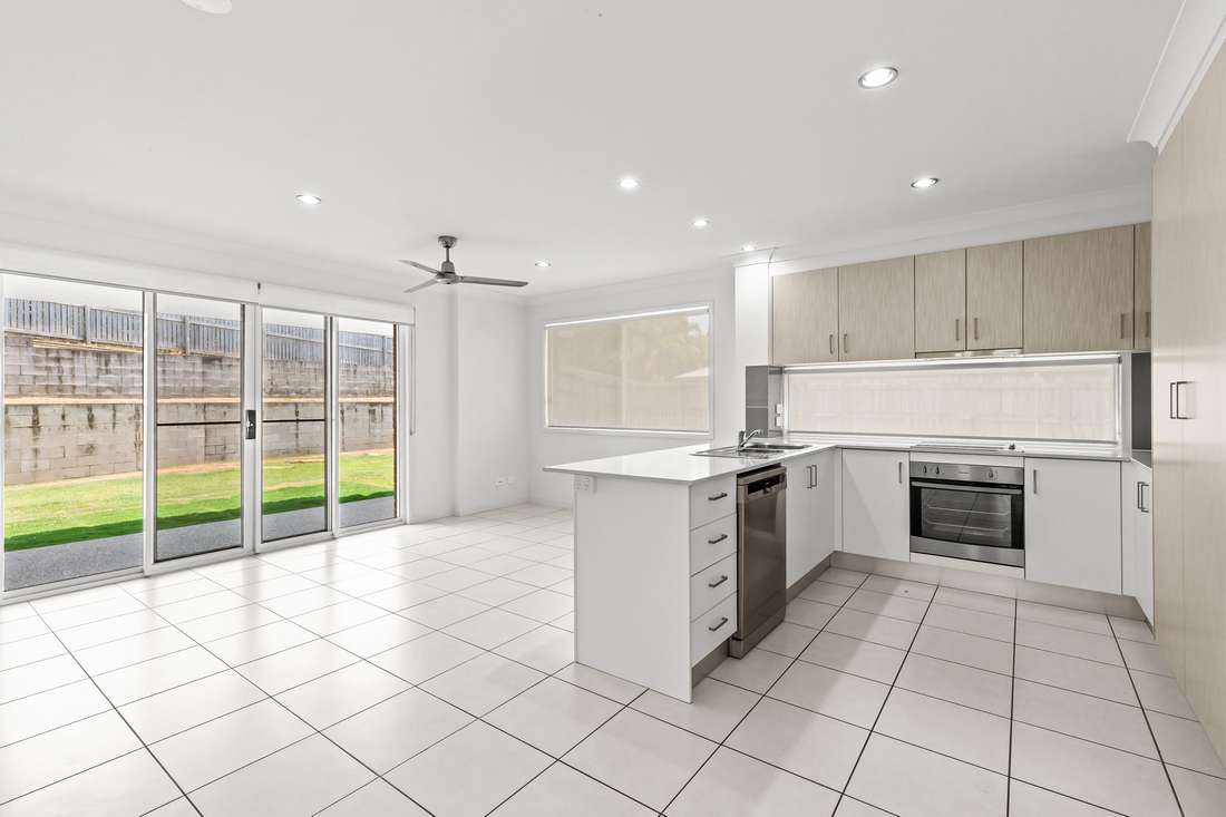 23 Hinze Circuit, Rural View - Thumbnail 6