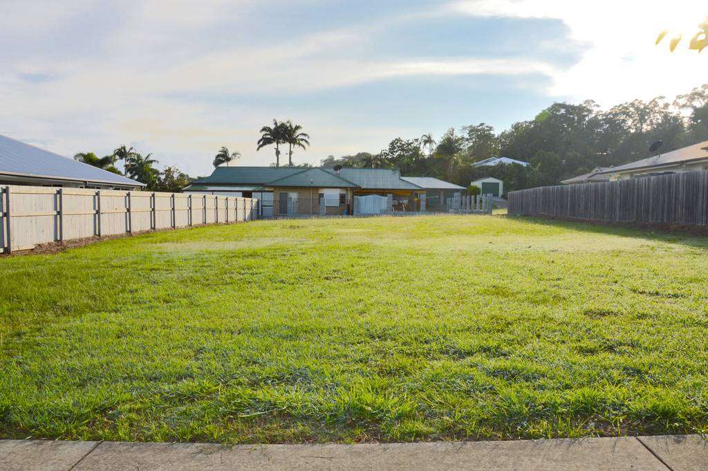 69 Phoenix Crescent, Rural View - Thumbnail 2