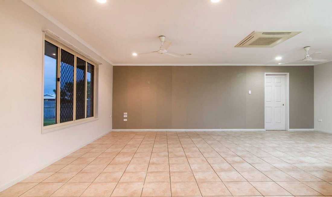 Photo 2 of 57 Ben Nevis Street, Beaconsfield