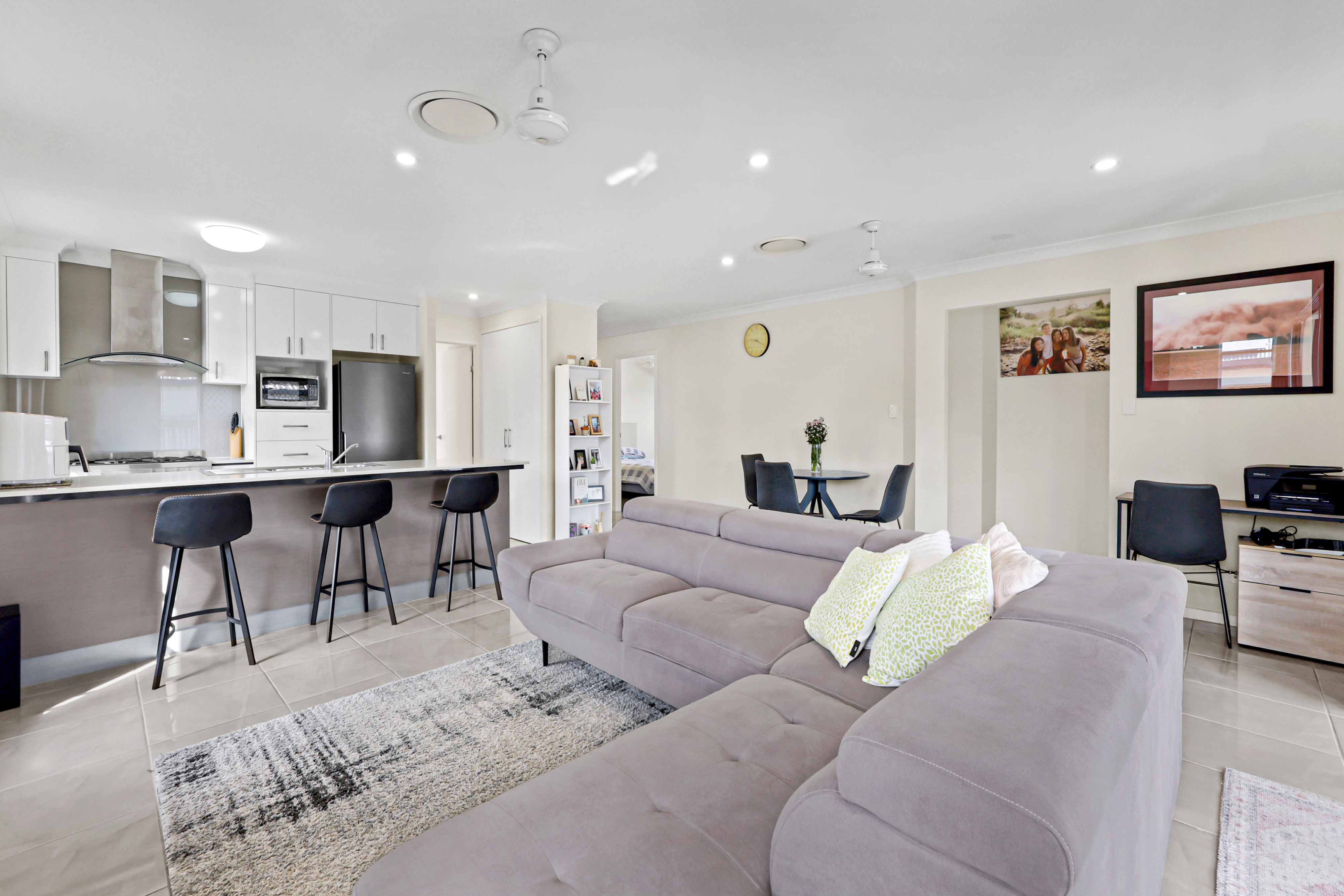 32 Bowden Crescent, Marian - Thumbnail 3