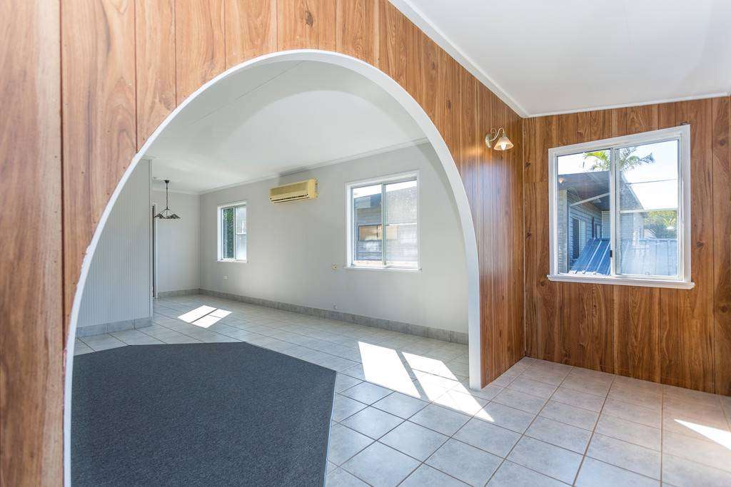 10 Rosella Street, Slade Point - Thumbnail 2