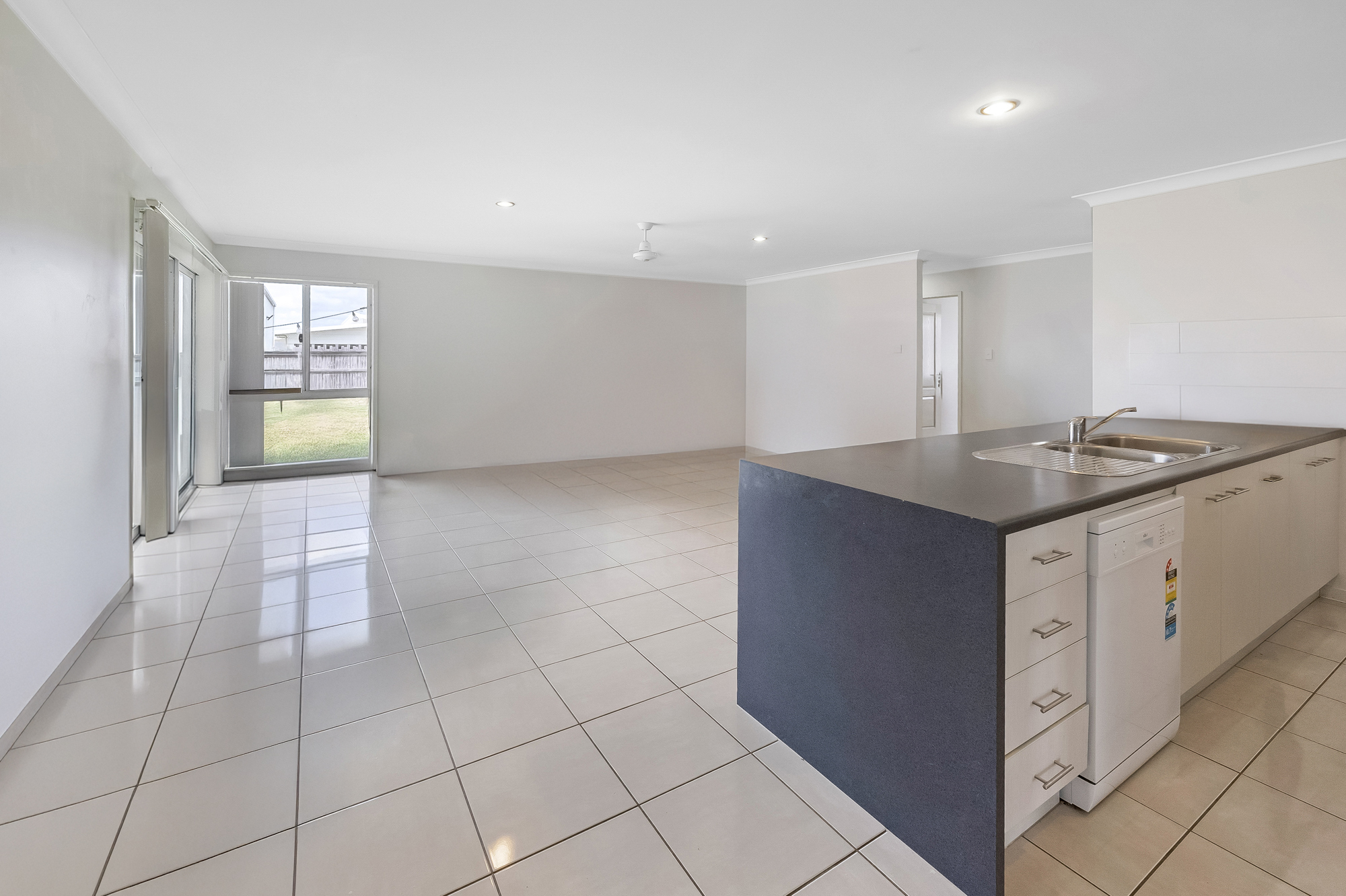 10 Hocking Crescent, Marian - Thumbnail 5