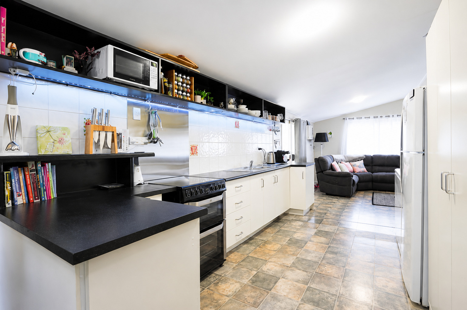 66 Malcomson Street, North Mackay - Thumbnail 4