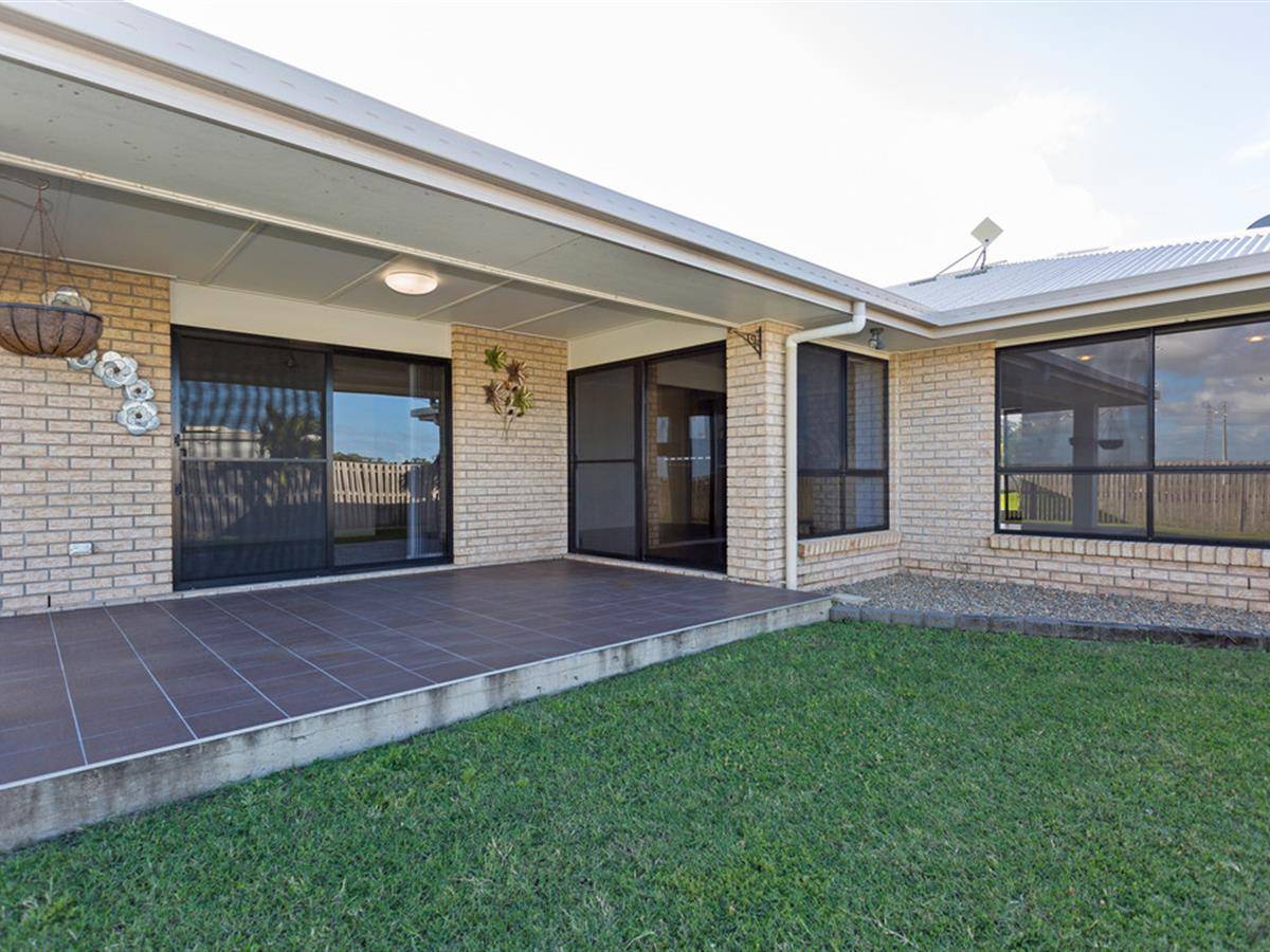 Property Sale at 6 Dianella Drive, GLENELLA QLD, 4740 Explore