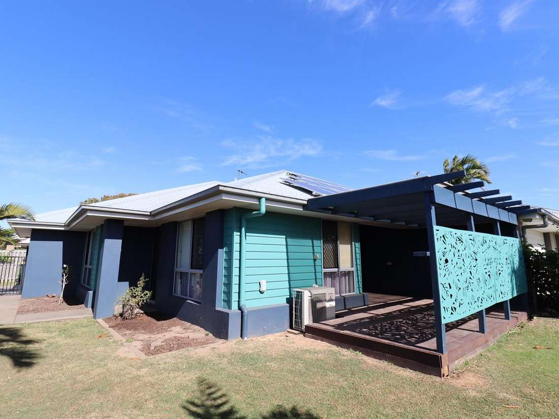 Property Lease at 2/103 Whitehaven Drive, BLACKS BEACH QLD, 4740