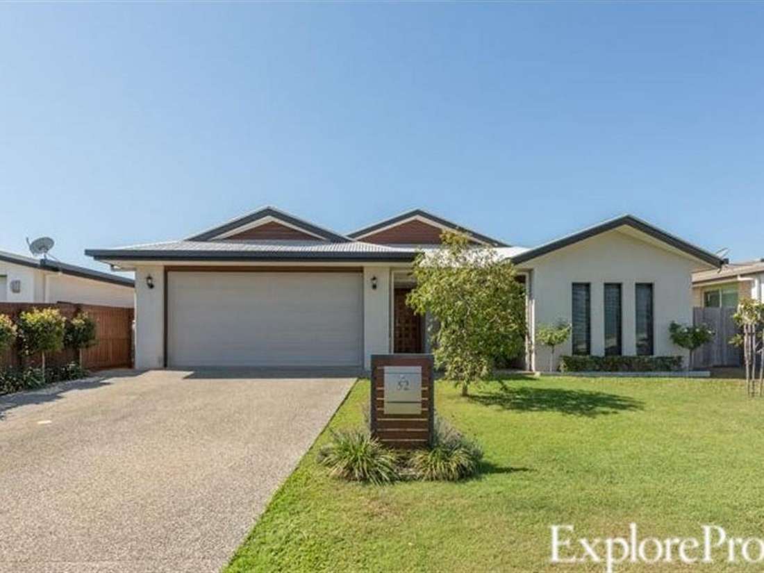 Property Lease at 52 Village Circuit, EIMEO QLD, 4740 Explore