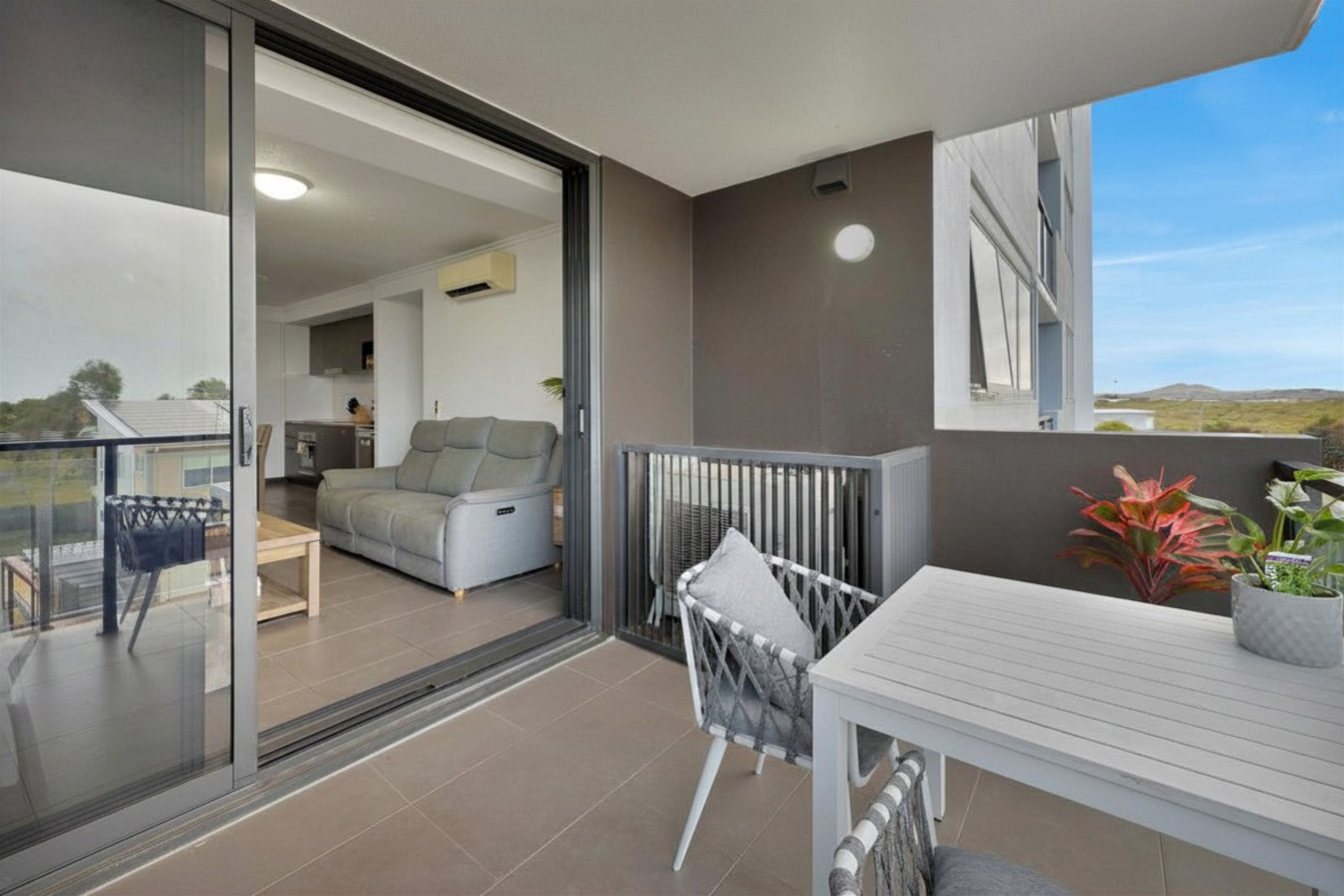 9/3 Kirribilli Avenue, East Mackay - Thumbnail 2